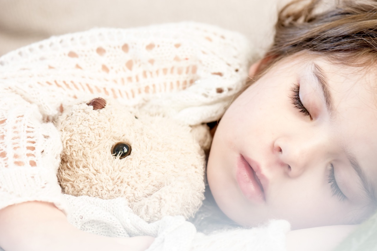 Cómo ayudar al niño a dormir solo