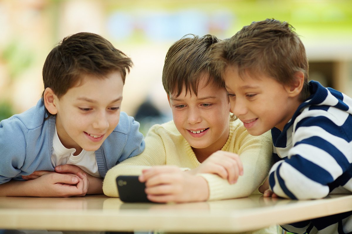 Niños adictos a las nuevas tecnologías. 5 pautas para moderar su uso