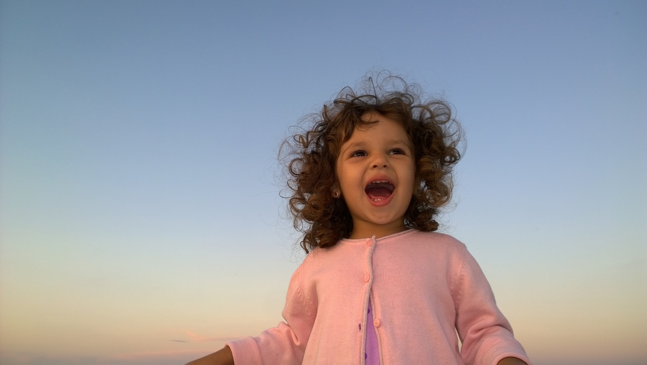 Mi hijo siempre está sin voz: consejos para la disfonía infantil