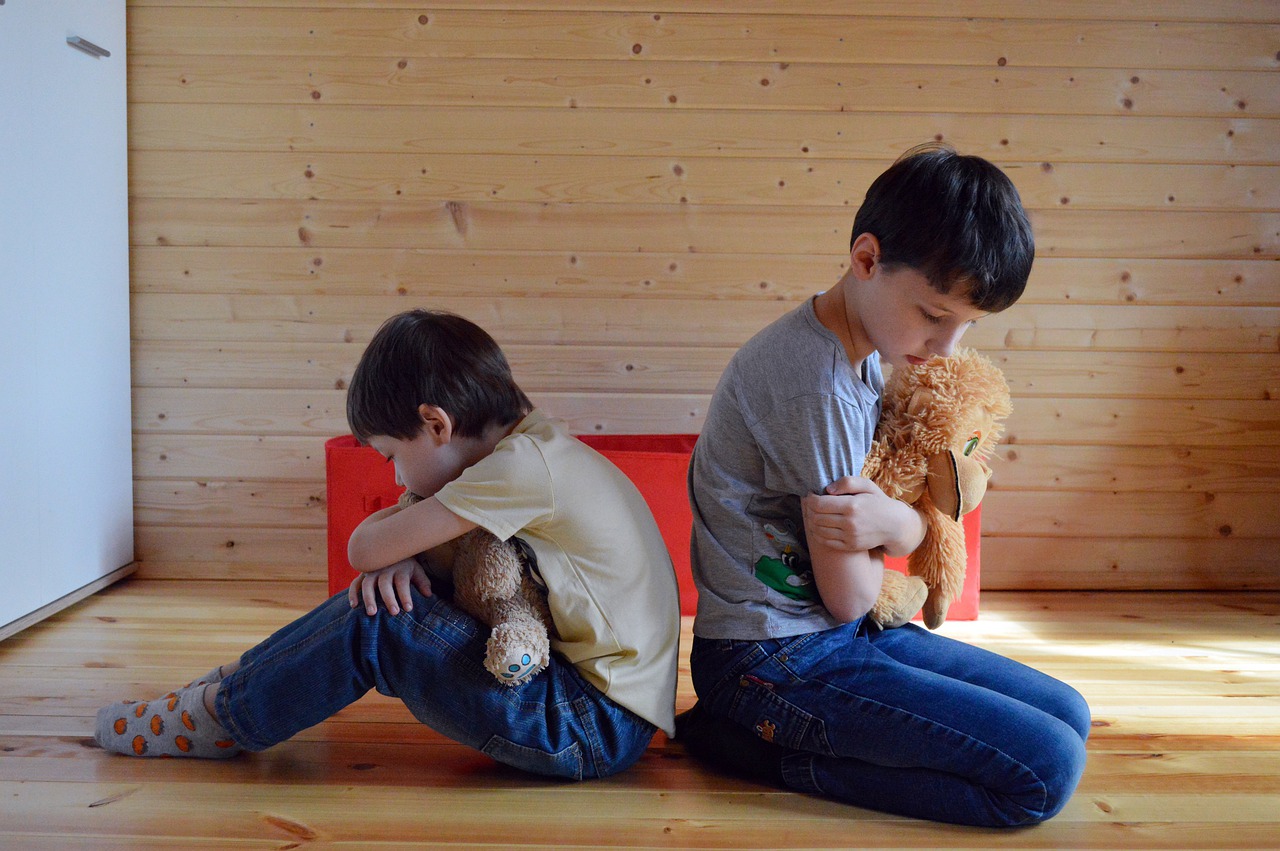 Celos entre hermanos: ¿qué debemos hacer los padres?