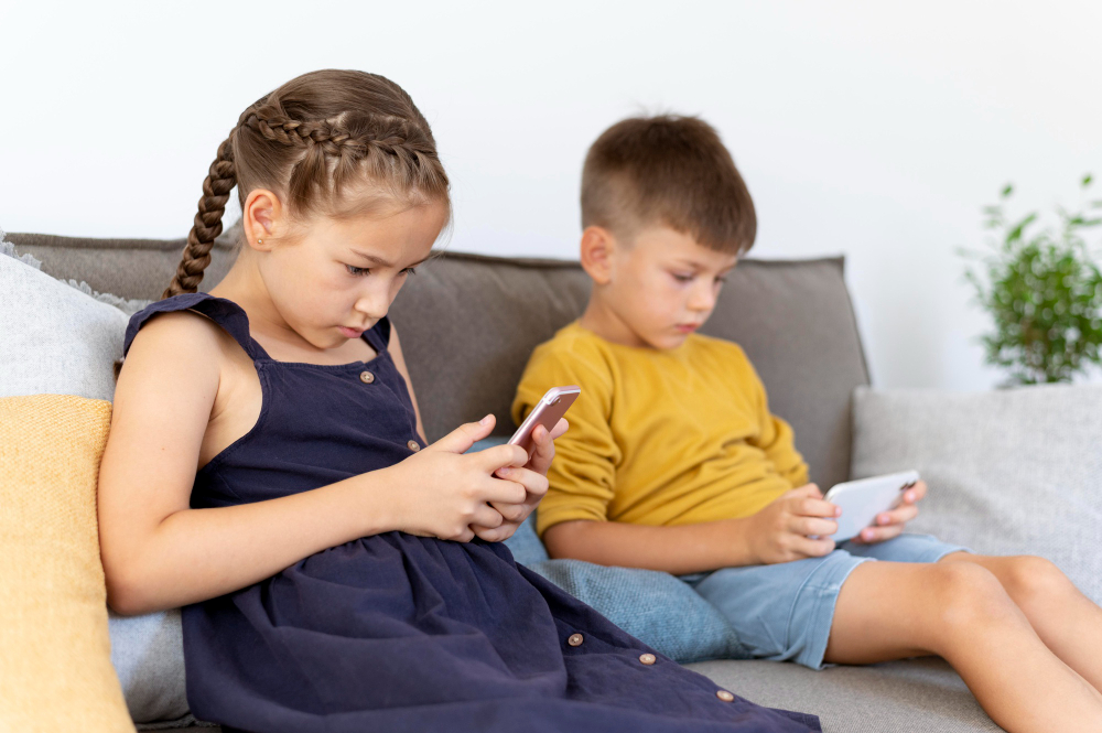 Cómo gestionar el uso de la tecnología durante las Navidades: pautas para padres