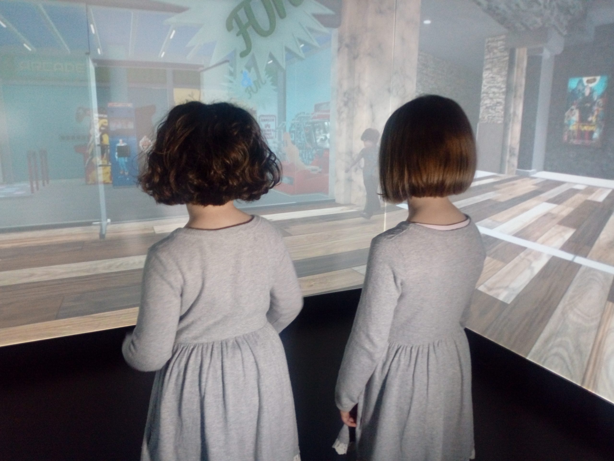 Mi hija es autista y “no se le nota”: una historia real de la invisibilidad del autismo en niñas